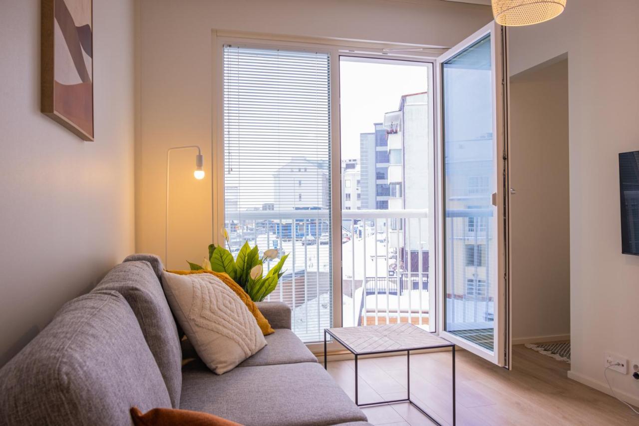 Snowflake Suites VI 罗瓦涅米 外观 照片