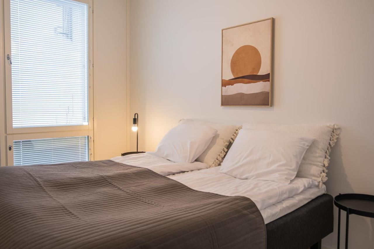 Snowflake Suites VI 罗瓦涅米 外观 照片